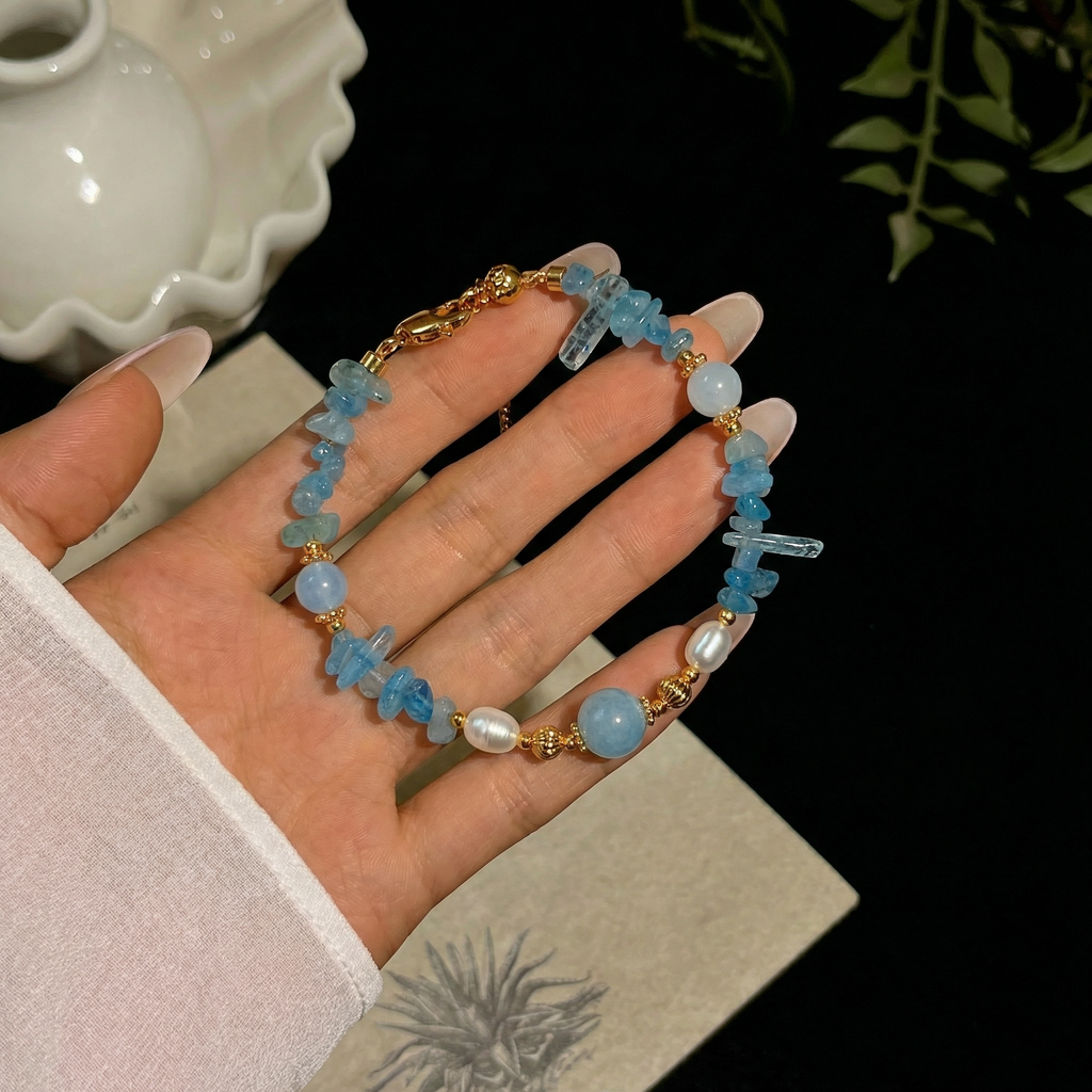 Aquamarine Bracelet in 18K Gold Plated Copper