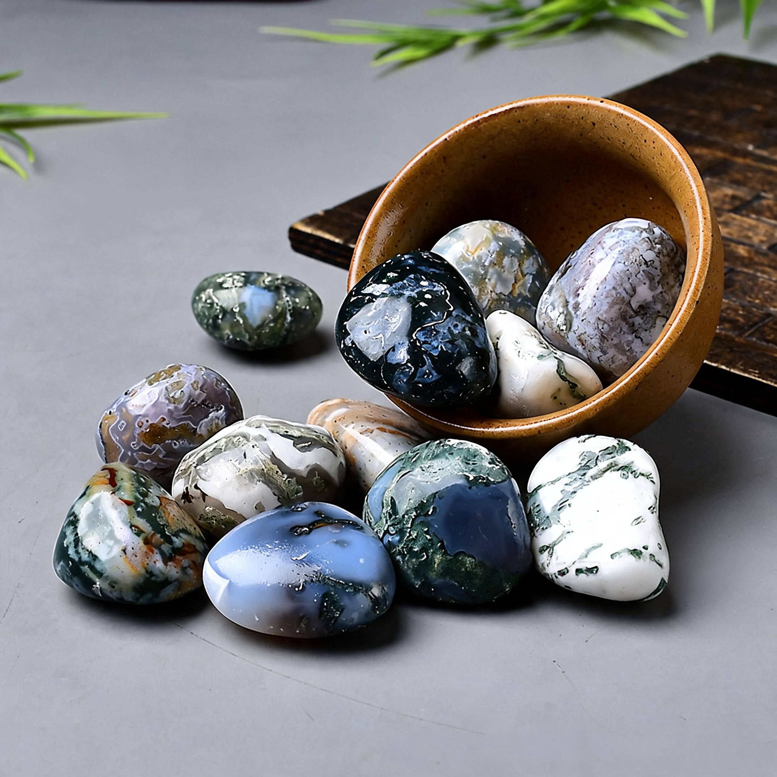 Moss Agate Tumbled Stone 3