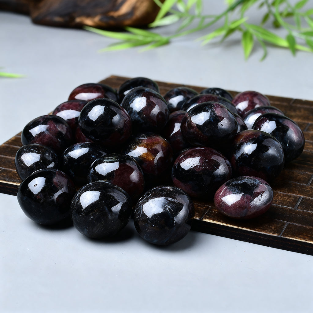 Firework Garnet Tumbled Stone 3